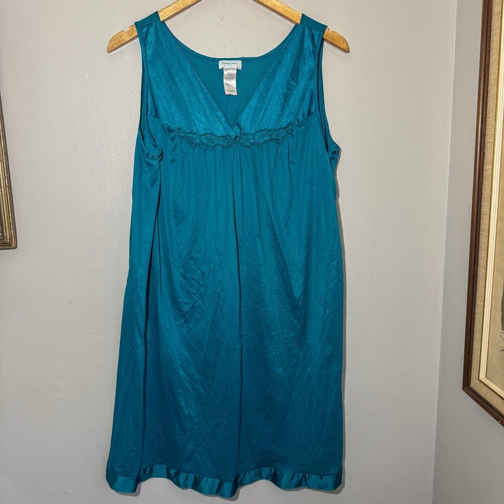 Vintage Vanity Fair Teal Blue Nylon Nightgown Lace Trim Chemise Slip Dress L